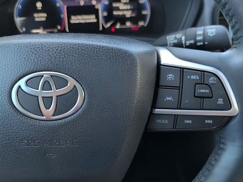 Used 2024 Toyota Grand Highlander FWD image 14