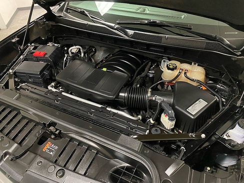 Used 2020 Chevrolet Silverado 1500 LT w/ All-Star Edition image 16