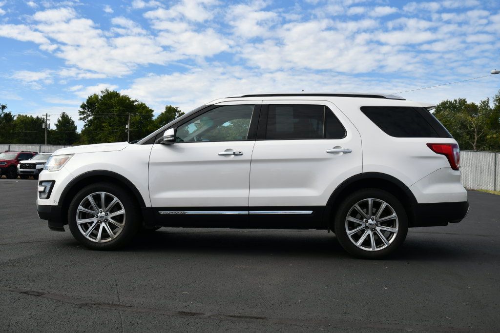 Used 2017 Ford Explorer Limited w/ Equipment Group 301A AWD/4WD image 4