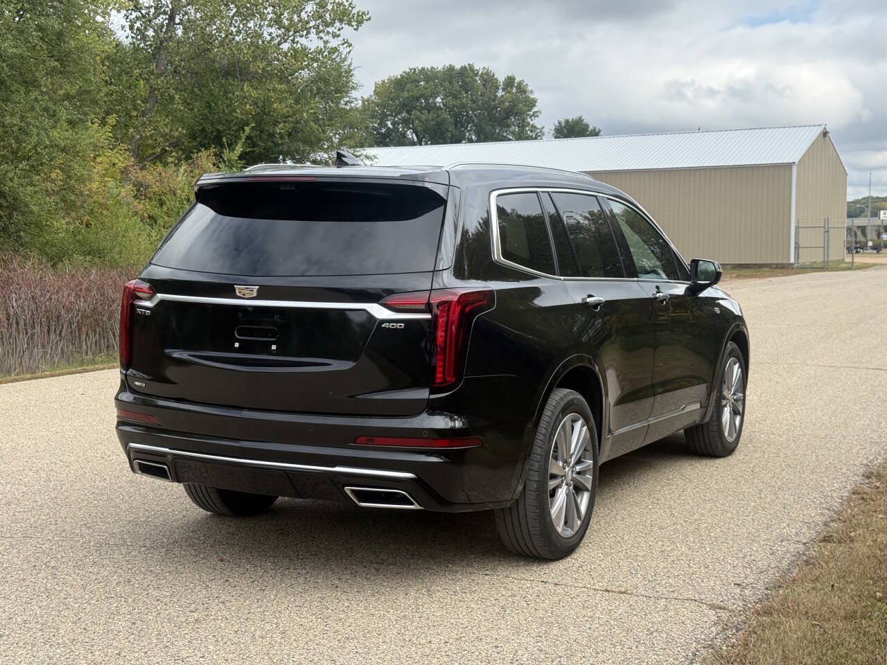 Used 2024 Cadillac XT6 Premium Luxury w/ Technology Package AWD/4WD image 5