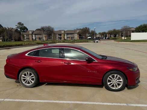 Used 2016 Chevrolet Malibu LT FWD image 4