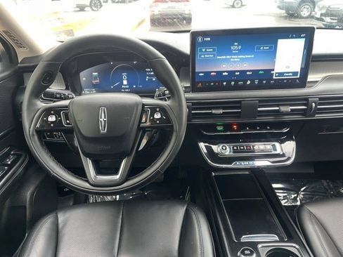 Used 2023 Lincoln Corsair AWD w/ Equipment Group 101A image 17