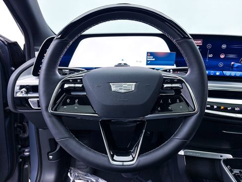Used 2024 Cadillac Lyriq Sport RWD image 33