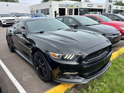 Used 2017 Ford Mustang GT Premium w/ Black Accent Package RWD image 2