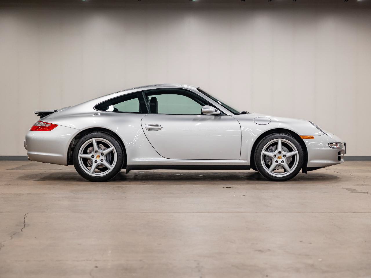 Used 2006 Porsche 911 Carrera 4 AWD/4WD image 6