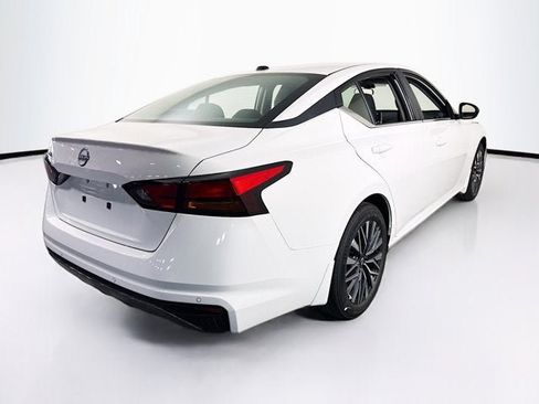 New 2026 Nissan Altima 2.5 SV FWD image 5