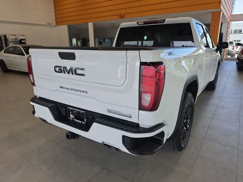Used 2021 GMC Sierra 1500 Elevation w/ X31 Off-Road Package AWD/4WD image 8