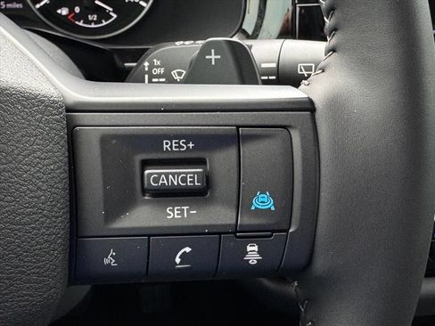 Certified 2026 Nissan Pathfinder SV FWD image 22