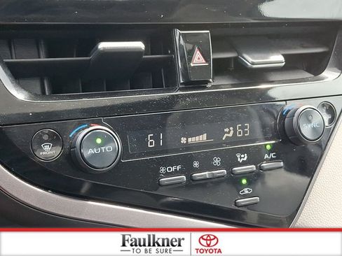 Certified 2023 Toyota Camry SE w/ Cold Weather Package FWD image 16