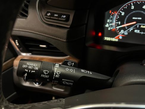 Used 2015 Cadillac Escalade ESV Luxury image 20