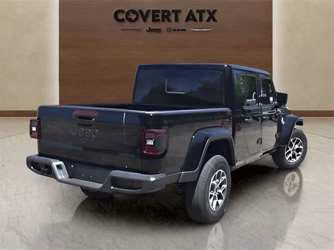 New 2025 Jeep Gladiator Sport image 5