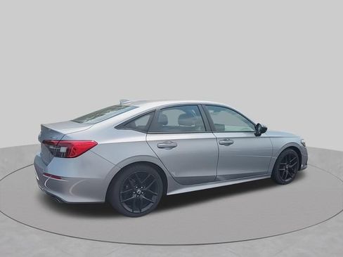 Used 2023 Honda Civic Sport image 9