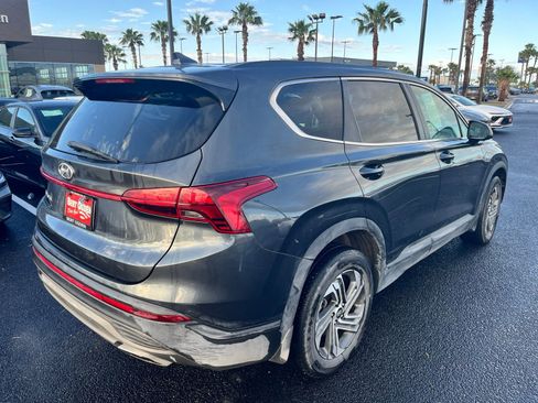 Used 2023 Hyundai Santa Fe SE FWD image 6