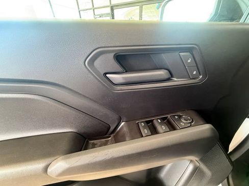 Used 2025 Chevrolet Colorado Trail Boss AWD/4WD image 11