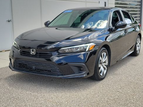 Used 2023 Honda Civic LX image 3