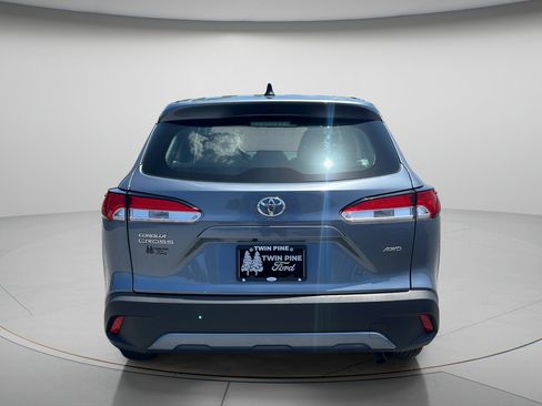 Used 2022 Toyota Corolla Cross L AWD/4WD image 6