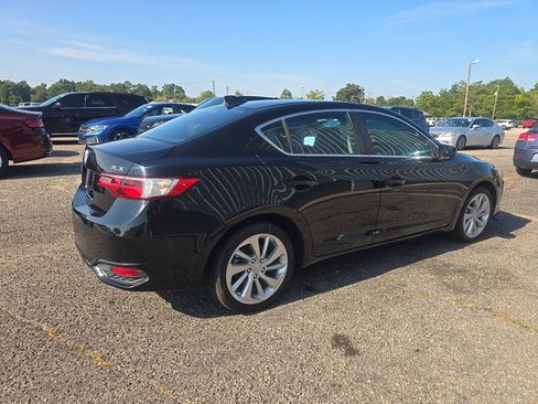 Used 2017 Acura ILX FWD image 6