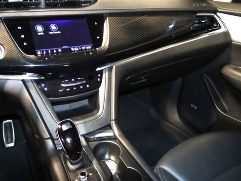 Used 2024 Cadillac XT6 Sport w/ Technology Package AWD/4WD image 52