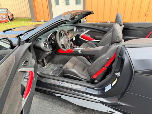 Used 2024 Chevrolet Camaro ZL1 RWD image 26