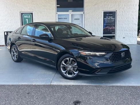 Used 2023 Honda Accord EX image 1