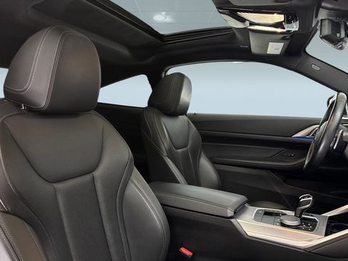 Used 2023 BMW 430i Coupe w/ M Sport Package image 30