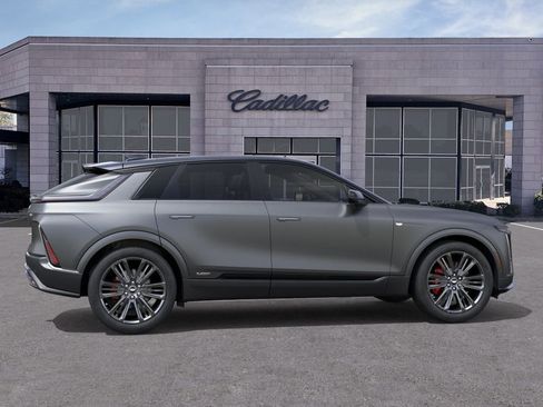 New 2026 Cadillac Lyriq V AWD/4WD image 5