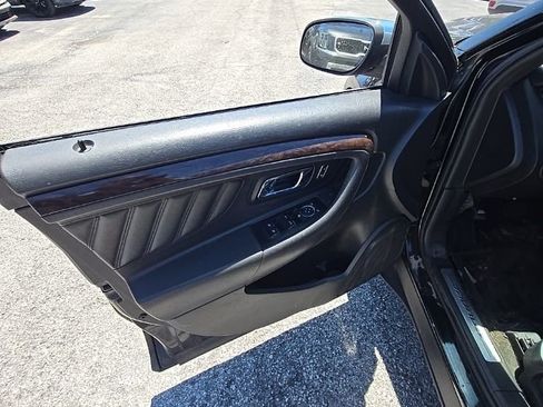 Used 2017 Ford Taurus Limited image 6