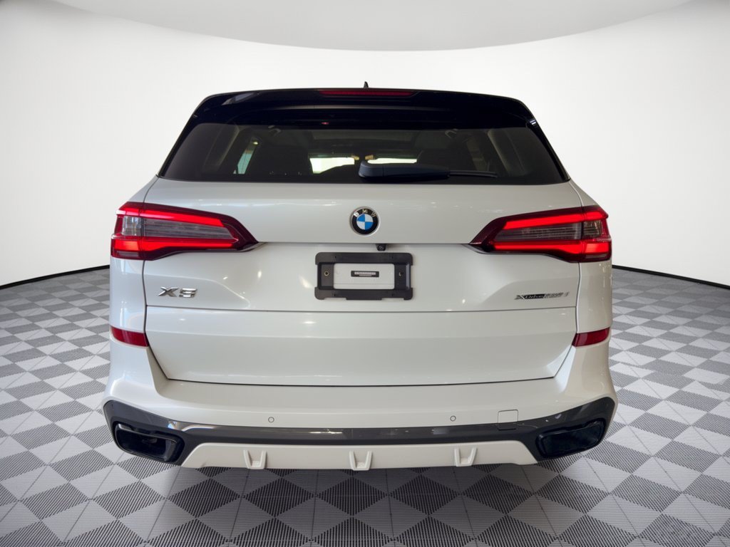 Used 2022 BMW X5 xDrive40i w/ M Sport Package AWD/4WD image 8