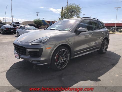 Used 2016 Porsche Cayenne GTS w/ Premium Package Plus AWD/4WD image 4