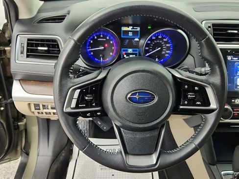 Used 2018 Subaru Outback 2.5i Limited AWD/4WD image 15