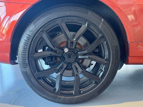 Used 2022 Land Rover Range Rover Sport SVR image 16