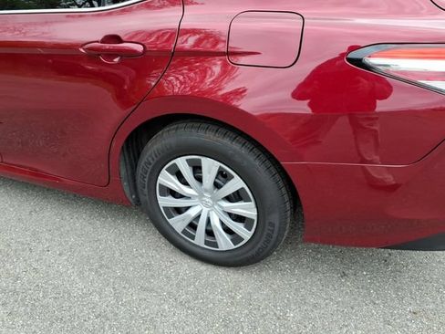 Certified 2020 Toyota Camry LE w/ Carpet Mat Package FWD image 5