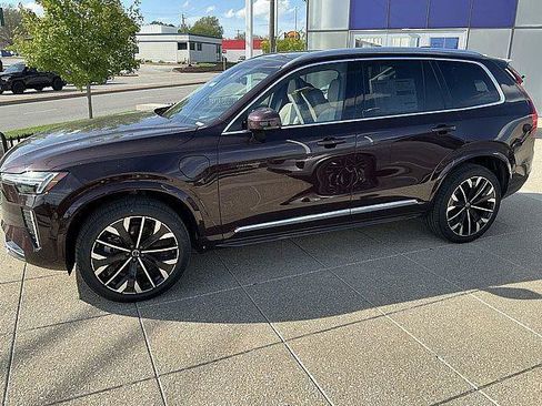 New 2026 Volvo XC90 T8 Ultra w/ Protection Package Premier AWD/4WD image 11