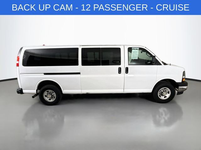 Used 2024 Chevrolet Express 3500 LT w/ LT Preferred Equipment Group RWD image 9