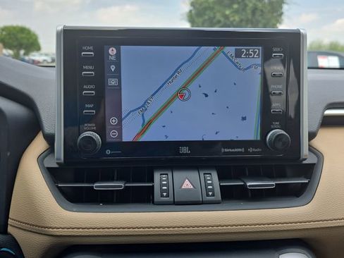 Used 2019 Toyota RAV4 Limited w/ Advanced Technology Package FWD image 22