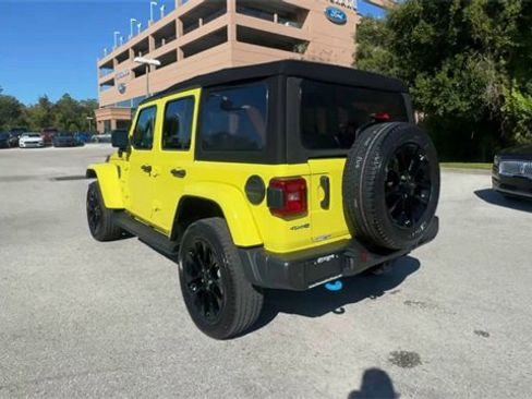 Used 2022 Jeep Wrangler Unlimited Sahara w/ Safety Group image 21