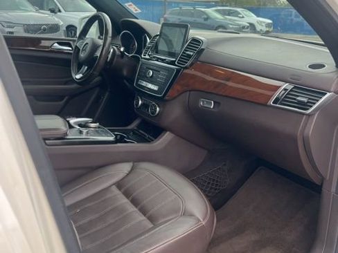 Used 2018 Mercedes-Benz GLS 450 4MATIC image 31