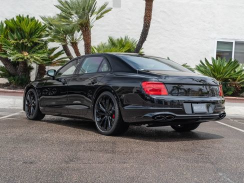 Used 2024 Bentley Flying Spur S V8 AWD/4WD image 3