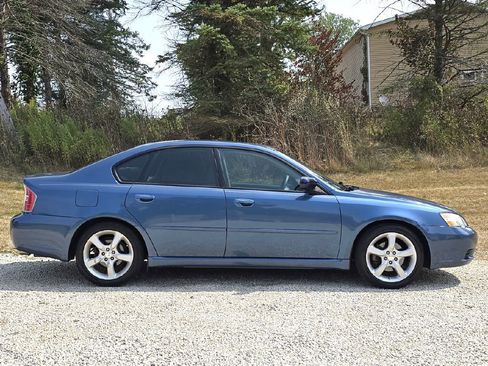 Used 2006 Subaru Legacy 2.5i Limited image 8