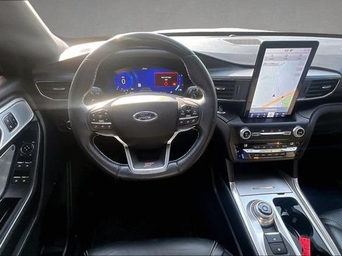 Used 2020 Ford Explorer ST w/ Premium Technology Package AWD/4WD image 3