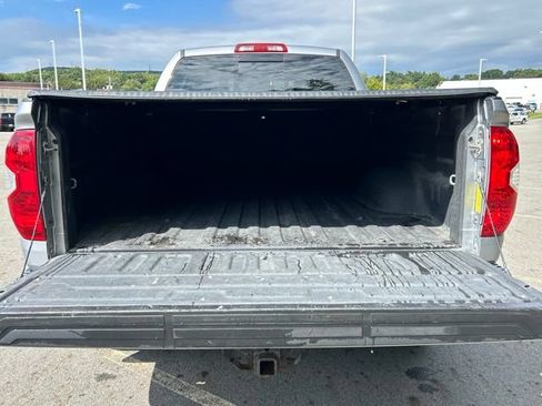 Used 2017 Toyota Tundra SR5 w/ TRD Off Road Package AWD/4WD image 18