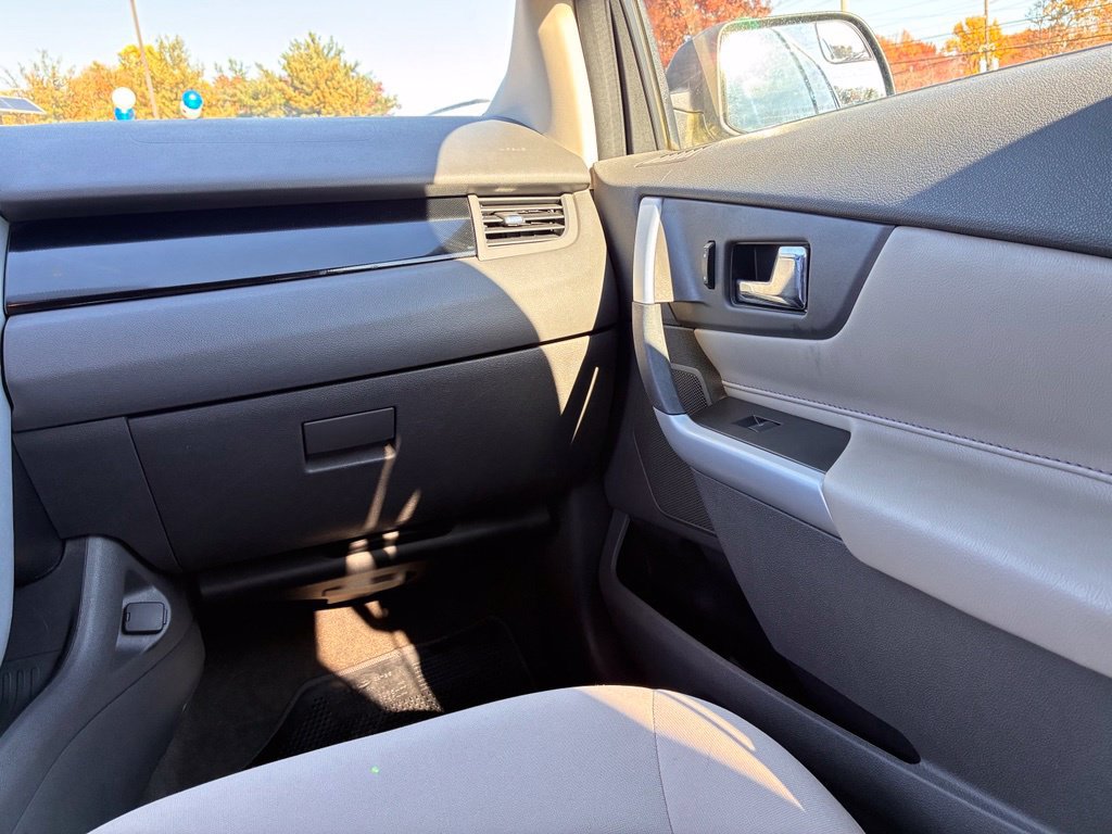 Used 2013 Ford Edge SE FWD image 38