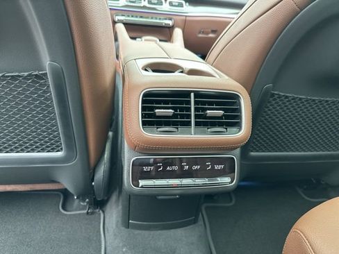 New 2026 Mercedes-Benz GLS 450 4MATIC image 25