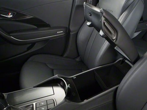 Used 2013 Hyundai Azera w/ Technology Pkg FWD image 16