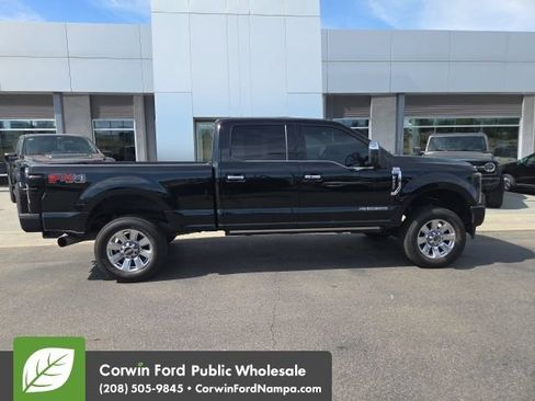 Used 2018 Ford F250 Platinum w/ Platinum Ultimate Package AWD/4WD image 8