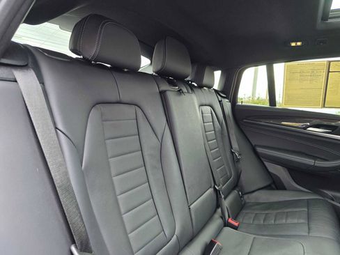 Used 2022 BMW X4 M40i w/ Premium Package image 14