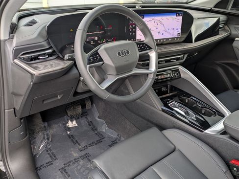 New 2025 Audi Q5 Premium Plus image 8