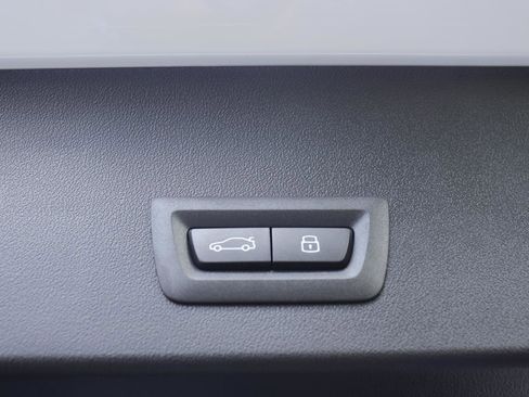 New 2026 BMW X3 xDrive30 w/ Premium Package image 19