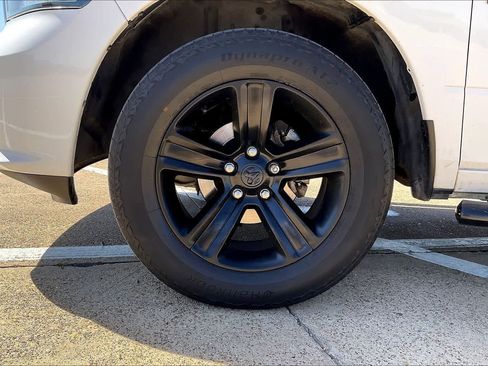 Used 2018 RAM 1500 Sport w/ Convenience Group image 8