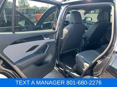 Used 2025 Volkswagen Tiguan SE R-Line AWD/4WD image 29